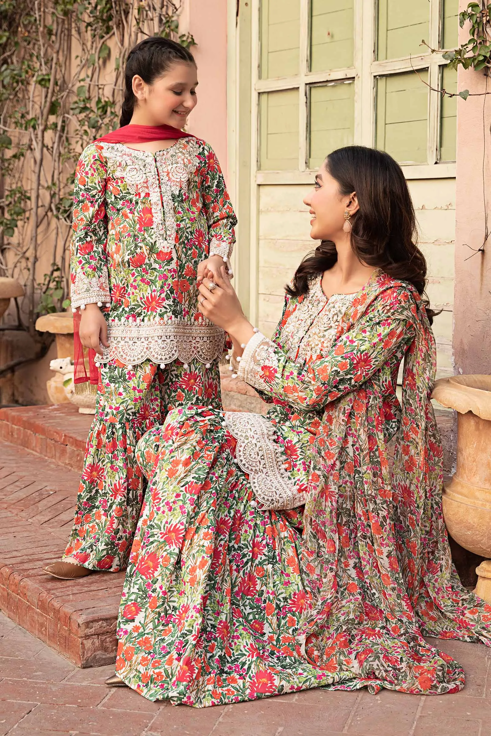 3 Piece Embroidered Lawn Suit | MKD-EF24-25