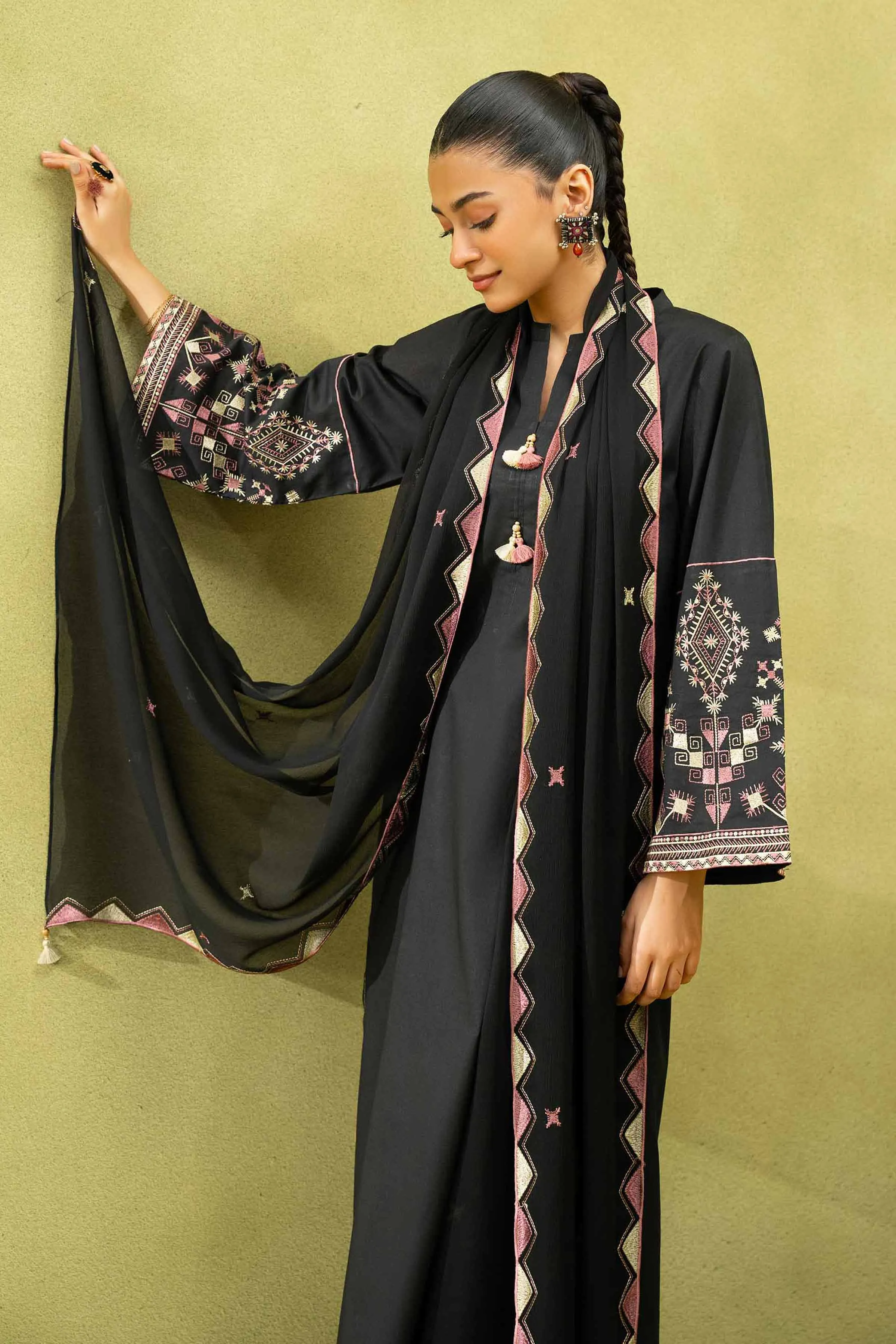 3 Piece - Embroidered Suit - PS25-55