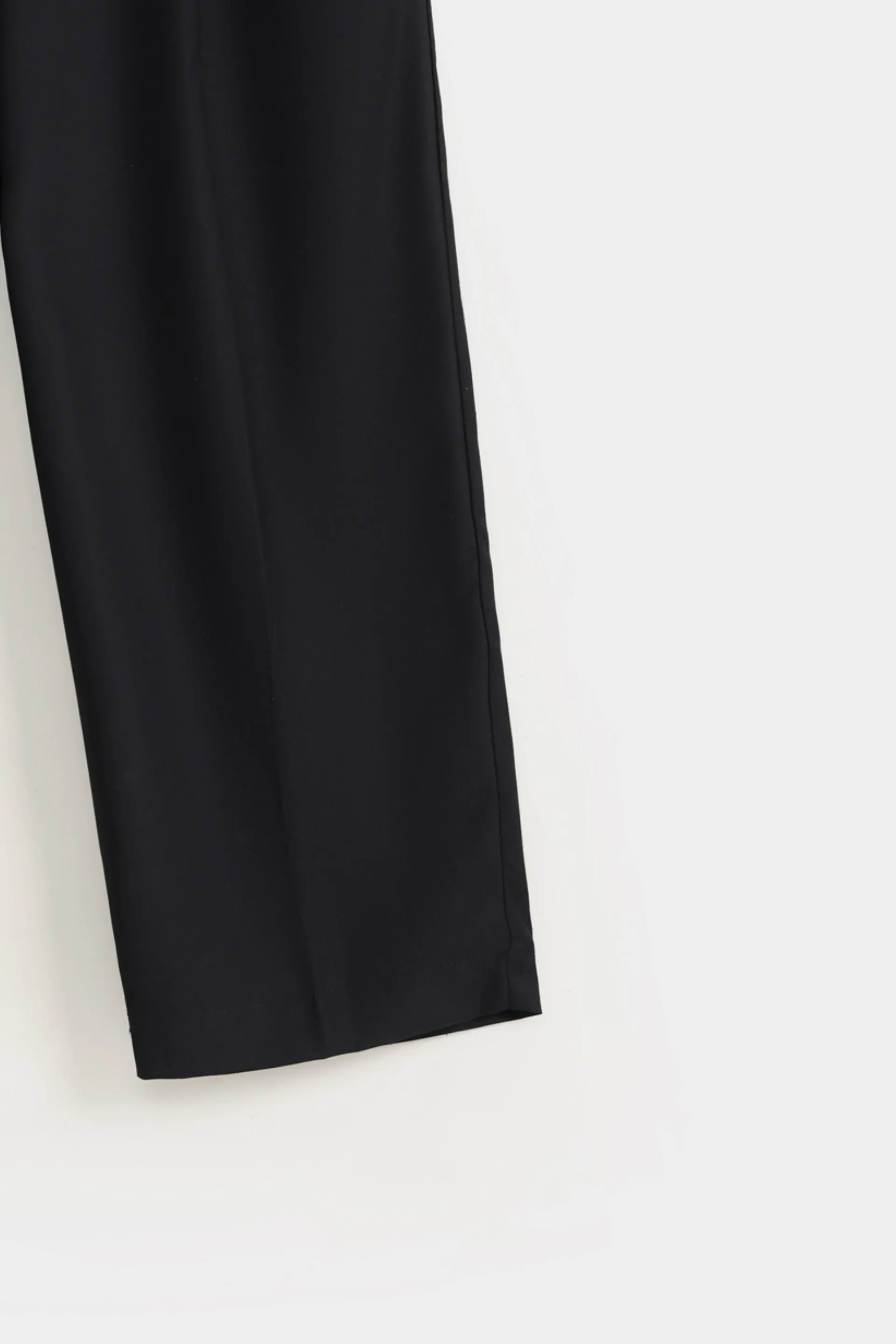 Basic Pleated Trousers