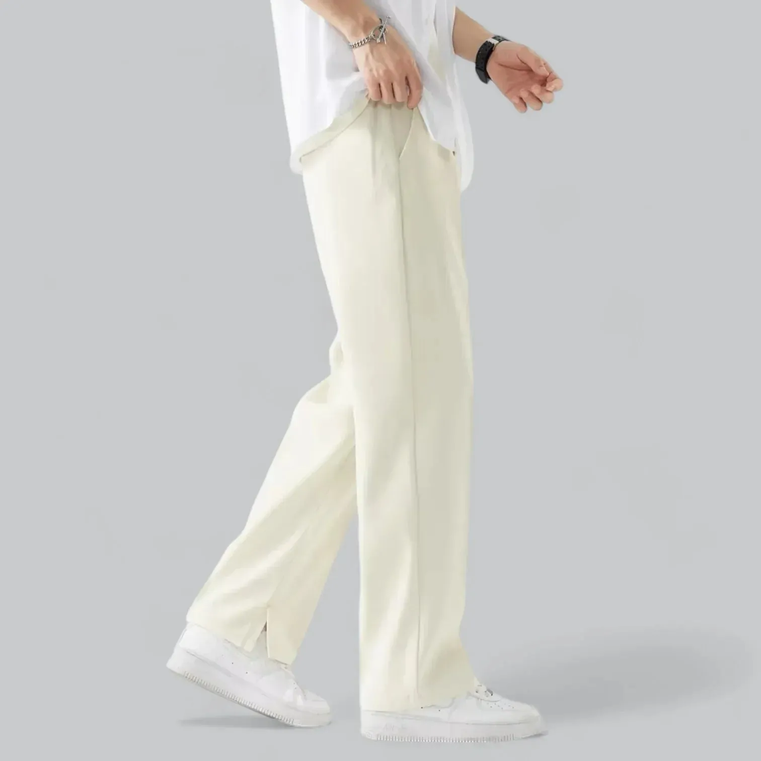 Contemporary Men's Wide-Leg Trousers for Everyday Comfort