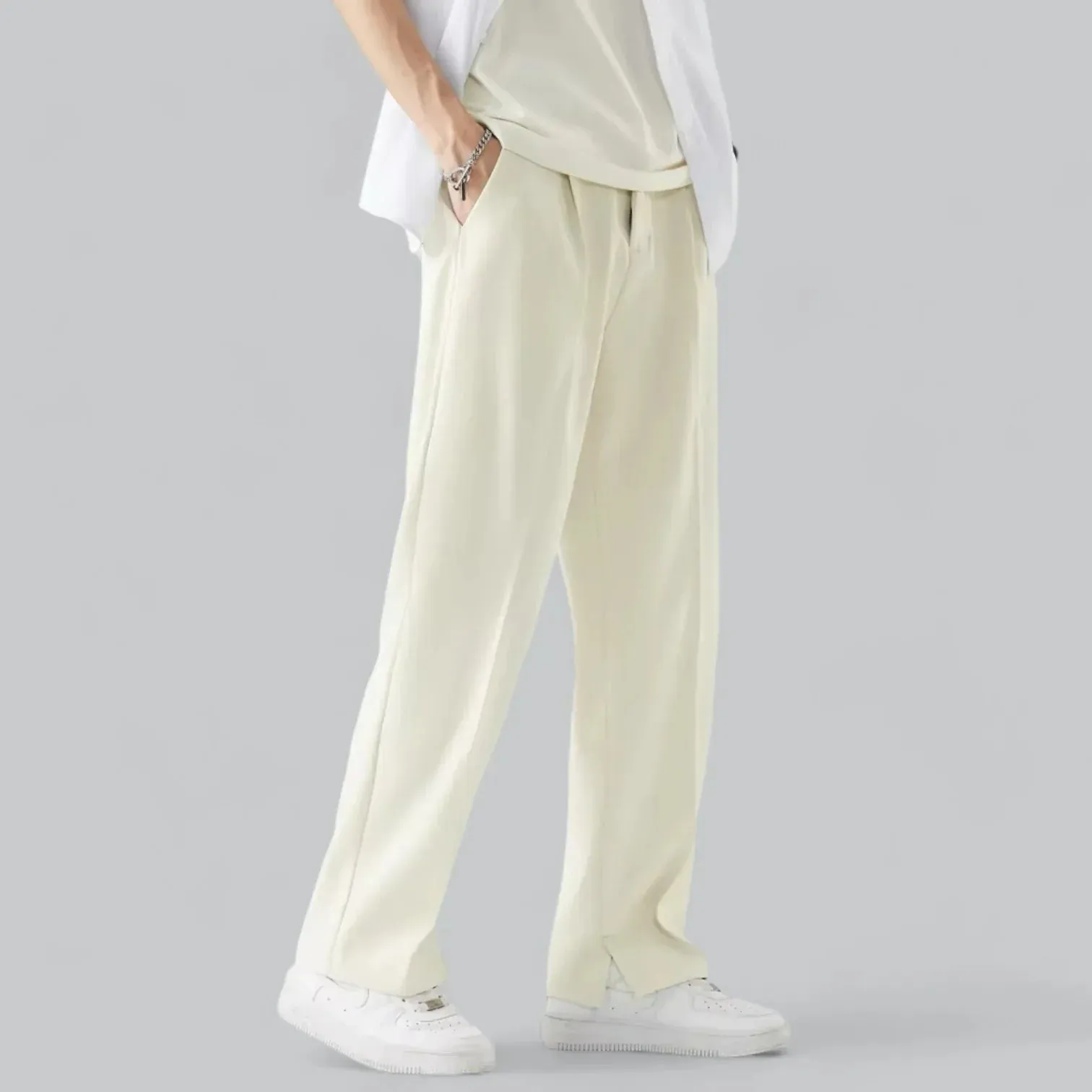 Contemporary Men's Wide-Leg Trousers for Everyday Comfort