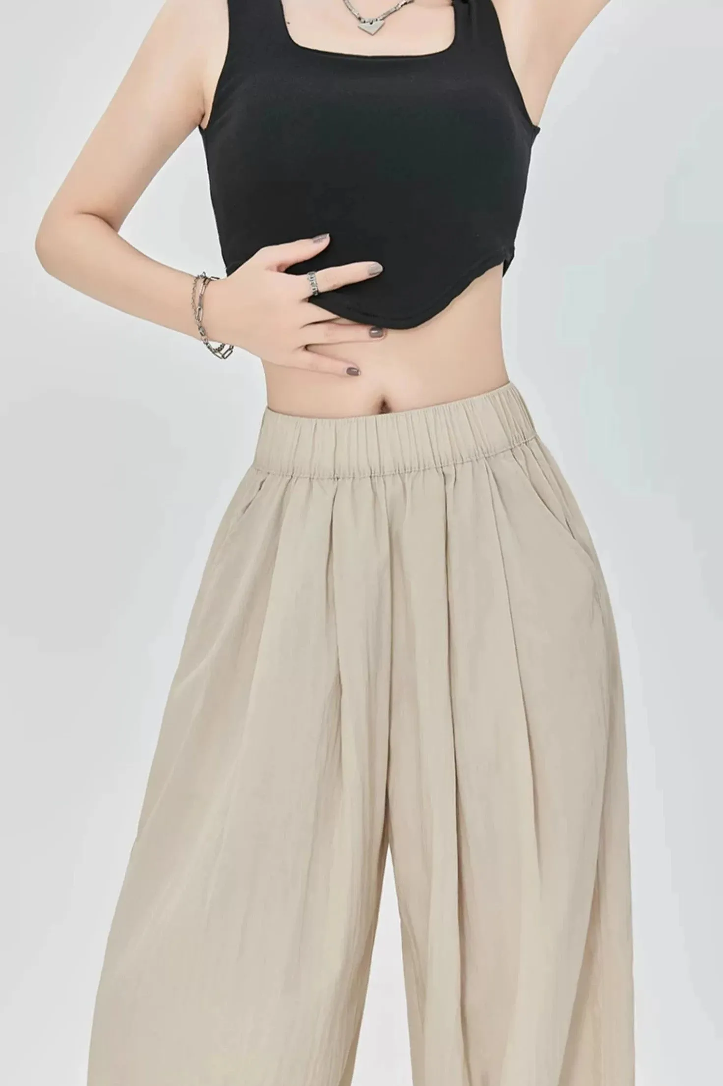 Elastic Waist Pleated Trousers with Pockets