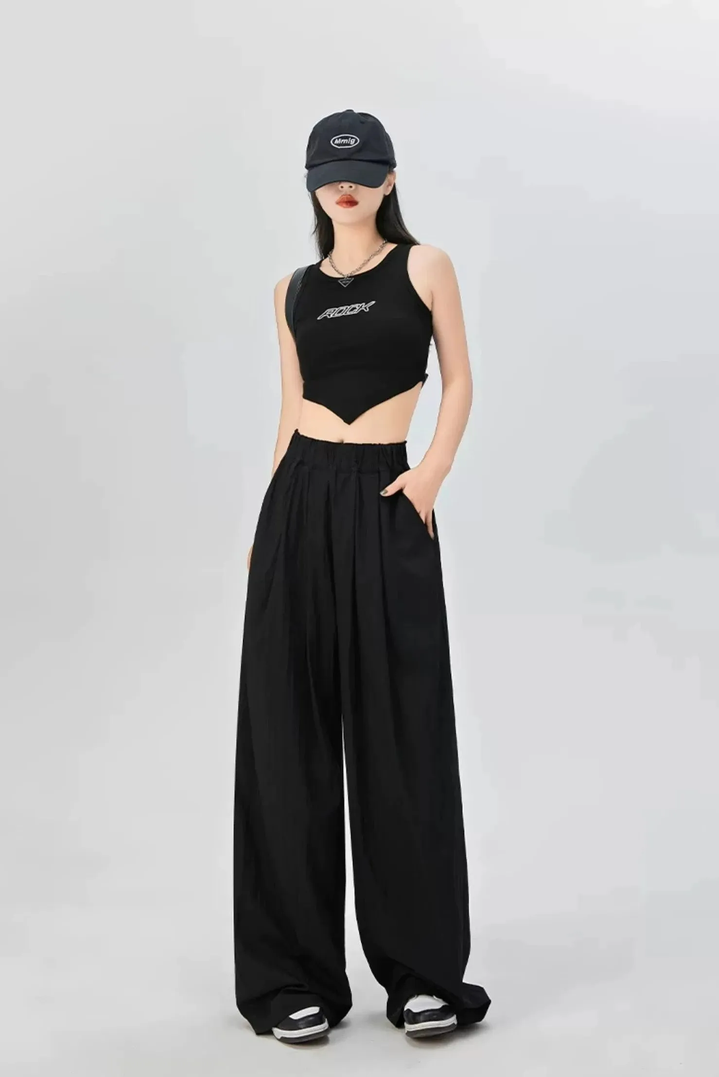 Elastic Waist Pleated Trousers with Pockets