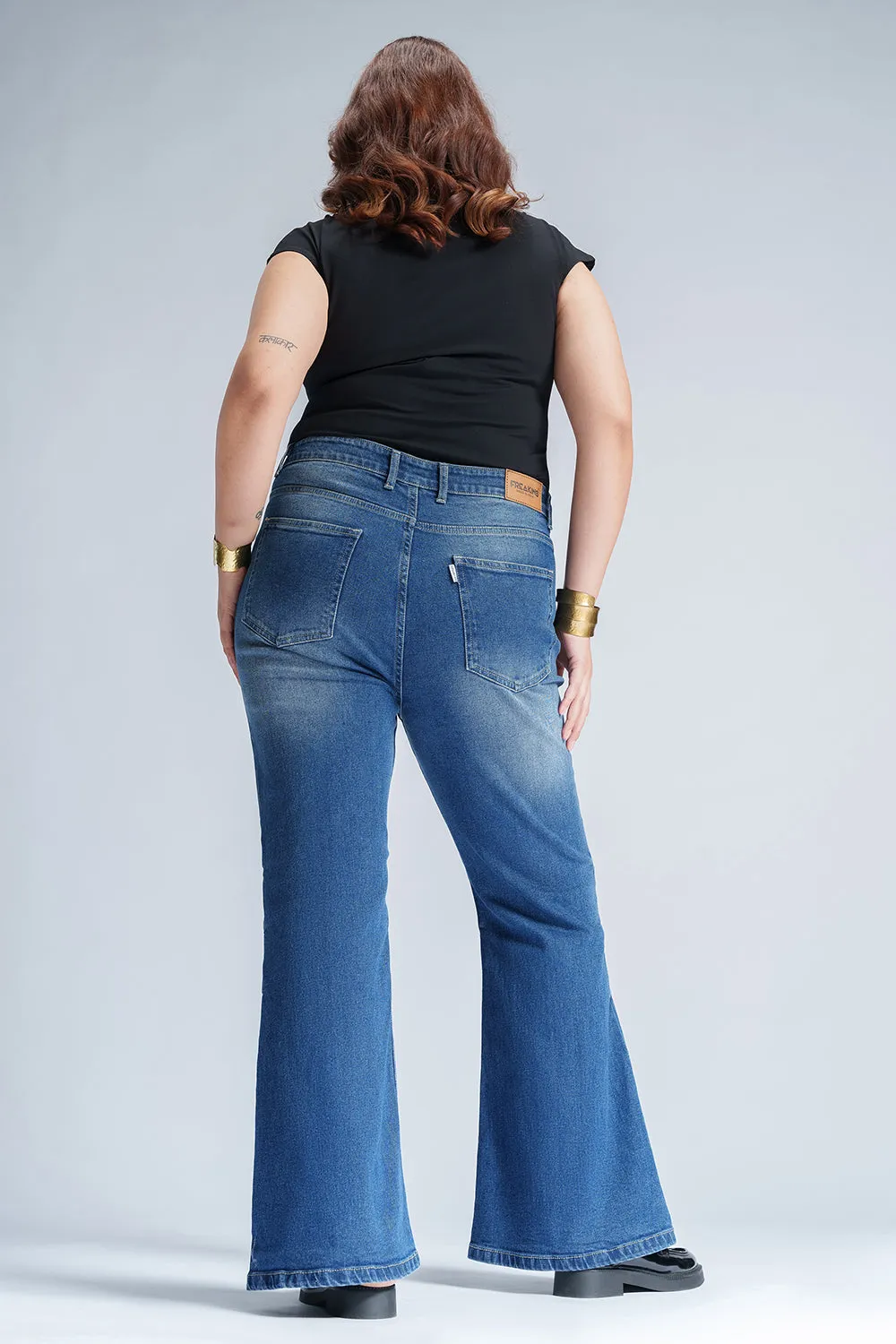 Indigo Inlet Curve Bootcut Jeans