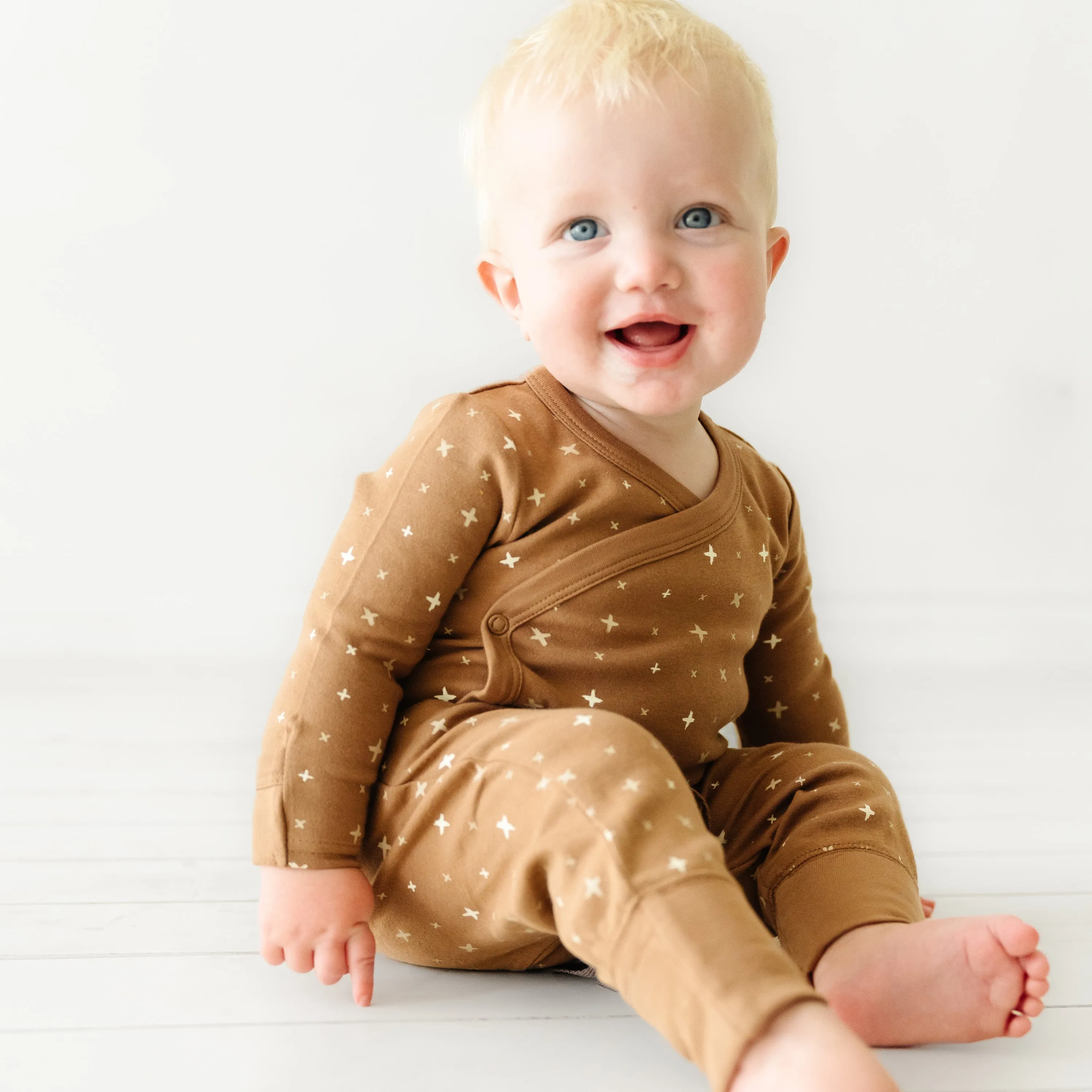 Organic Baby Onesie & Pants Outfit - Sparkle