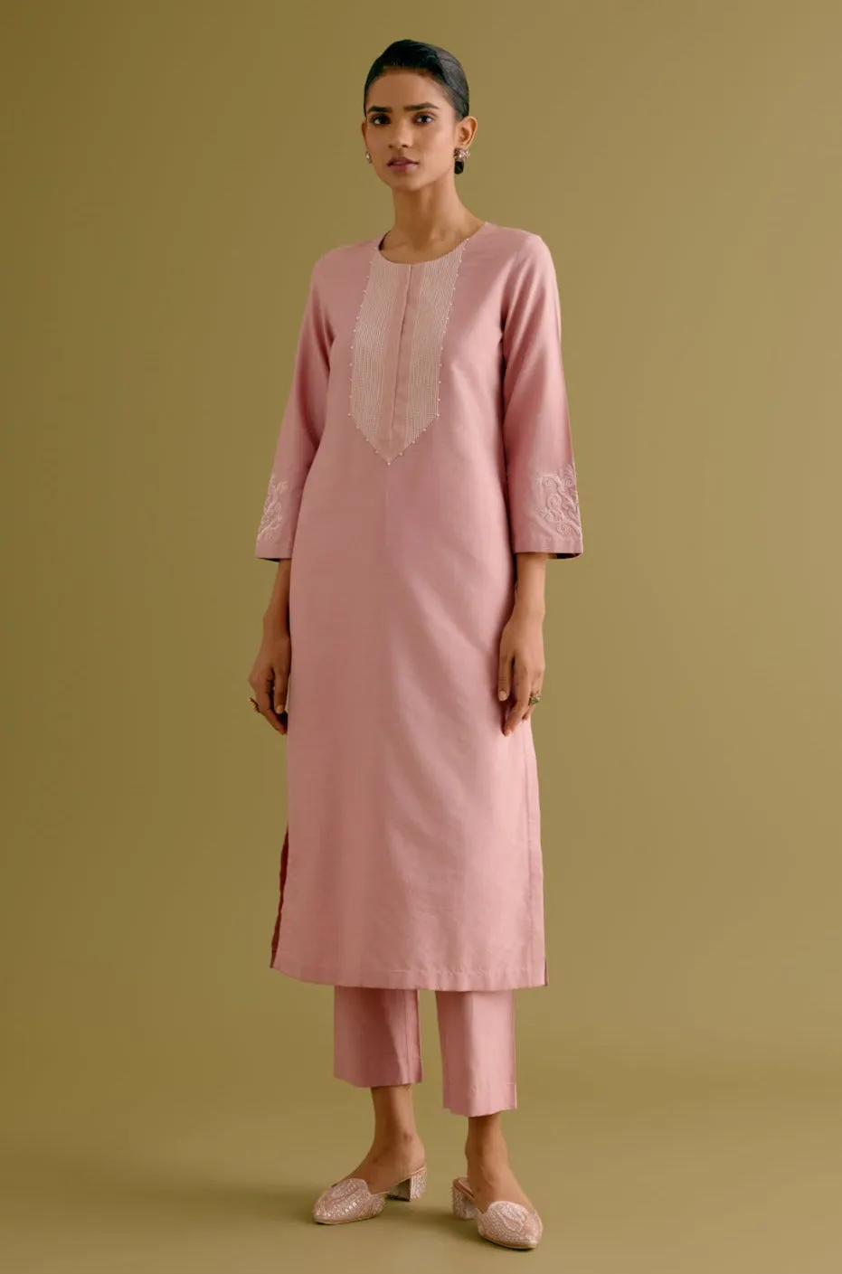 Pink Cotton Silk Blend Dori Embroidered Kurta Set