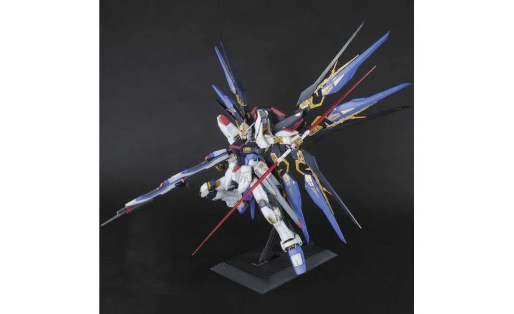 Strike Freedom Gundam PG Model Kit - Gundam SEED