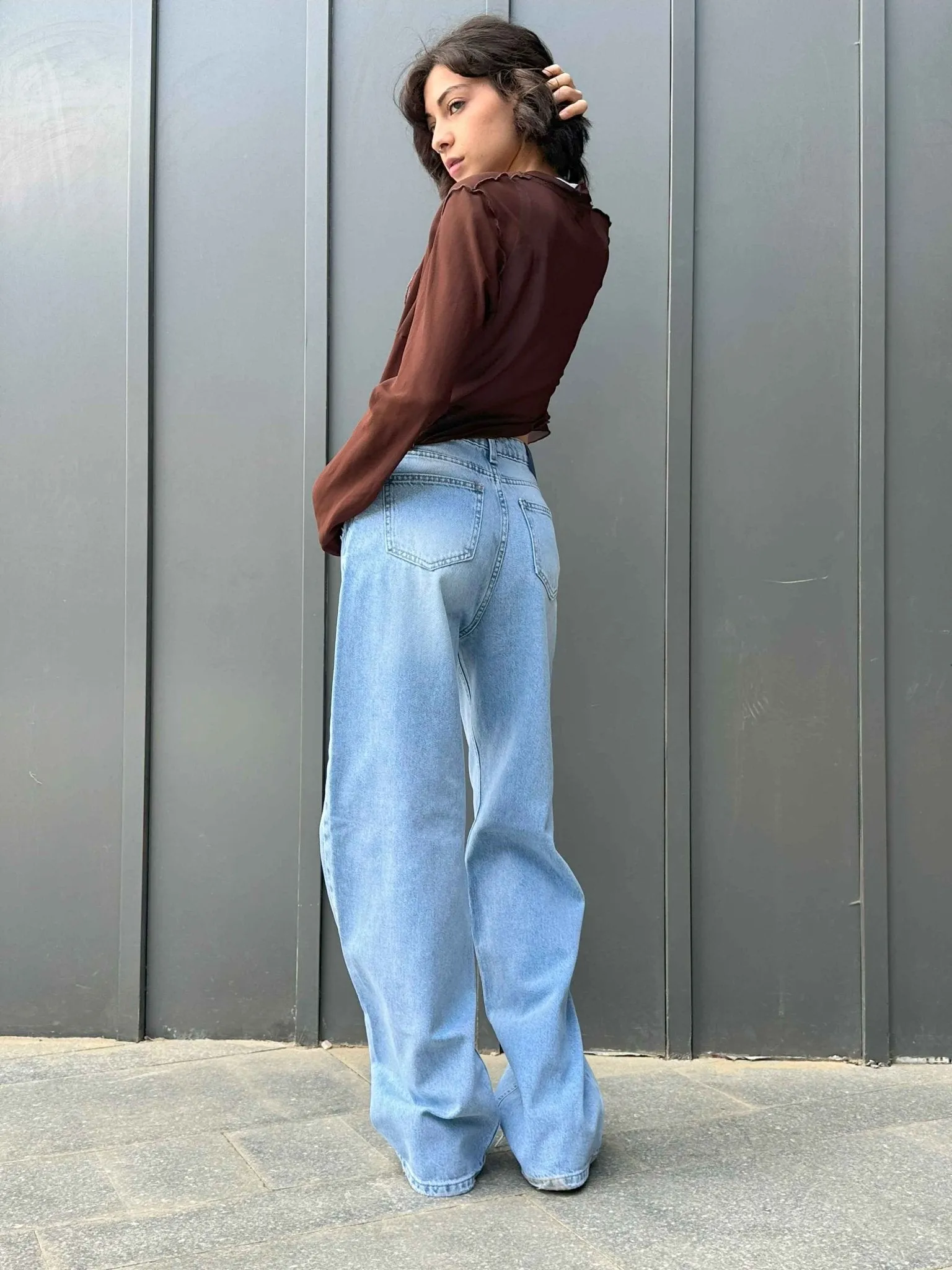 Wide Leg - Light Acid Wash Jeans.