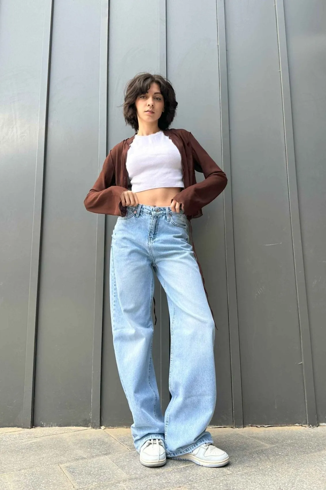 Wide Leg - Light Acid Wash Jeans.