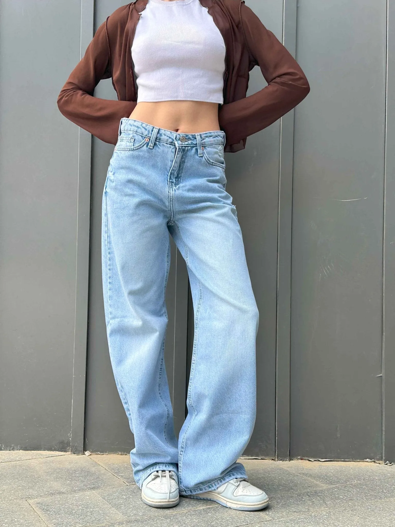 Wide Leg - Light Acid Wash Jeans.