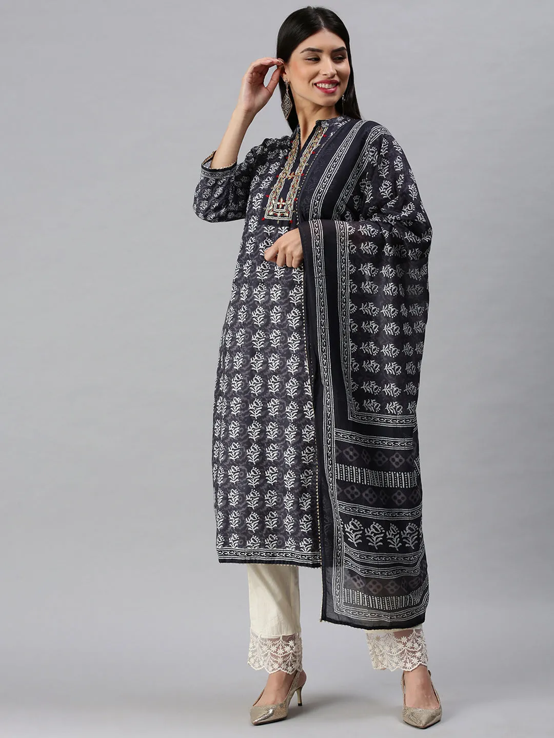 Women Straight Grey Printed Kurta and Trousers