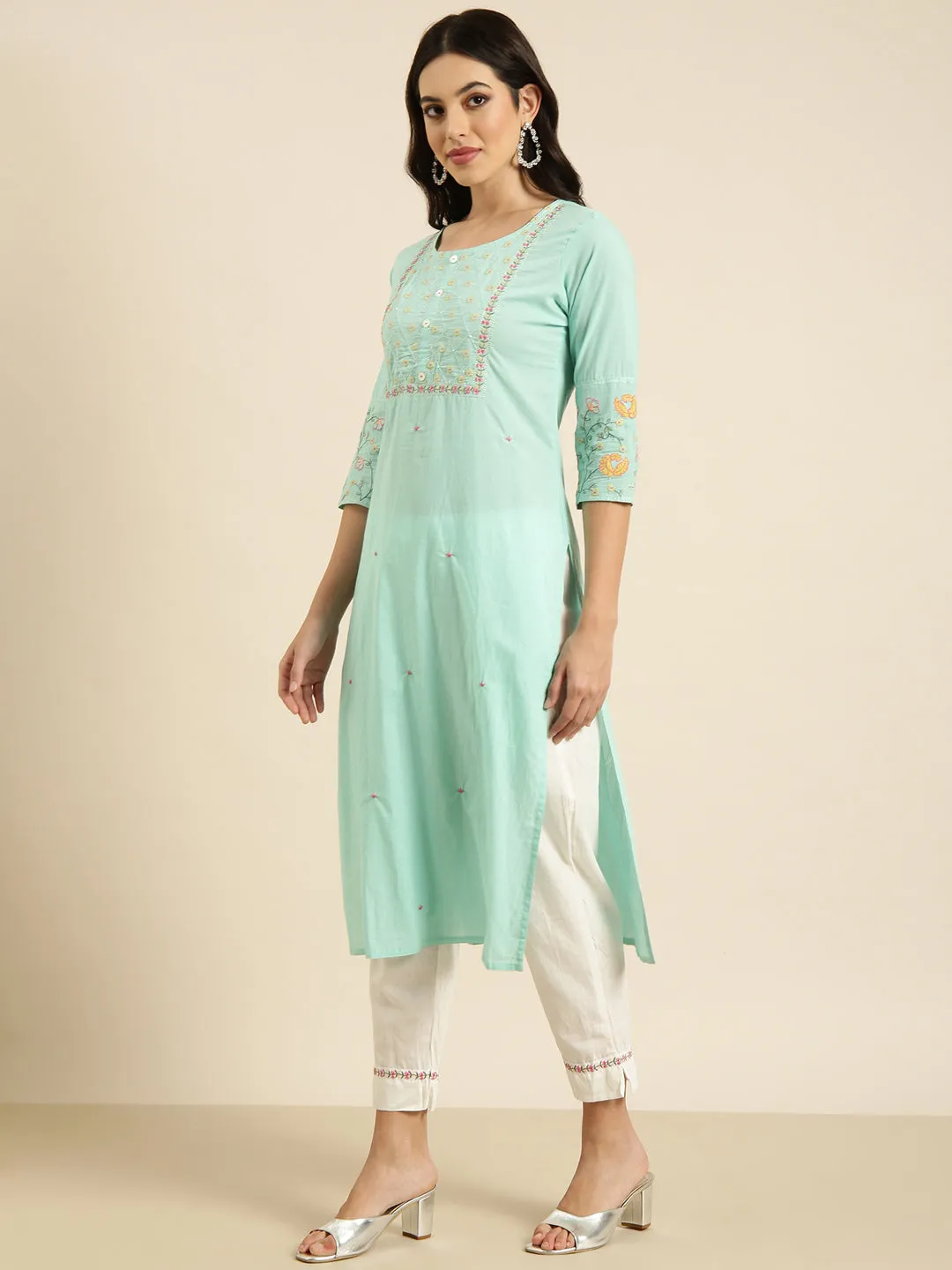 Women Straight Sea Green Solid Kurta and Trousers Set